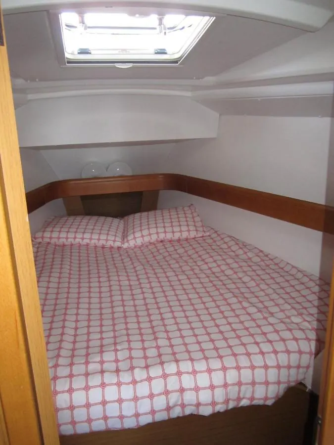 Botel Salis - Jeanneau 39I Portugal